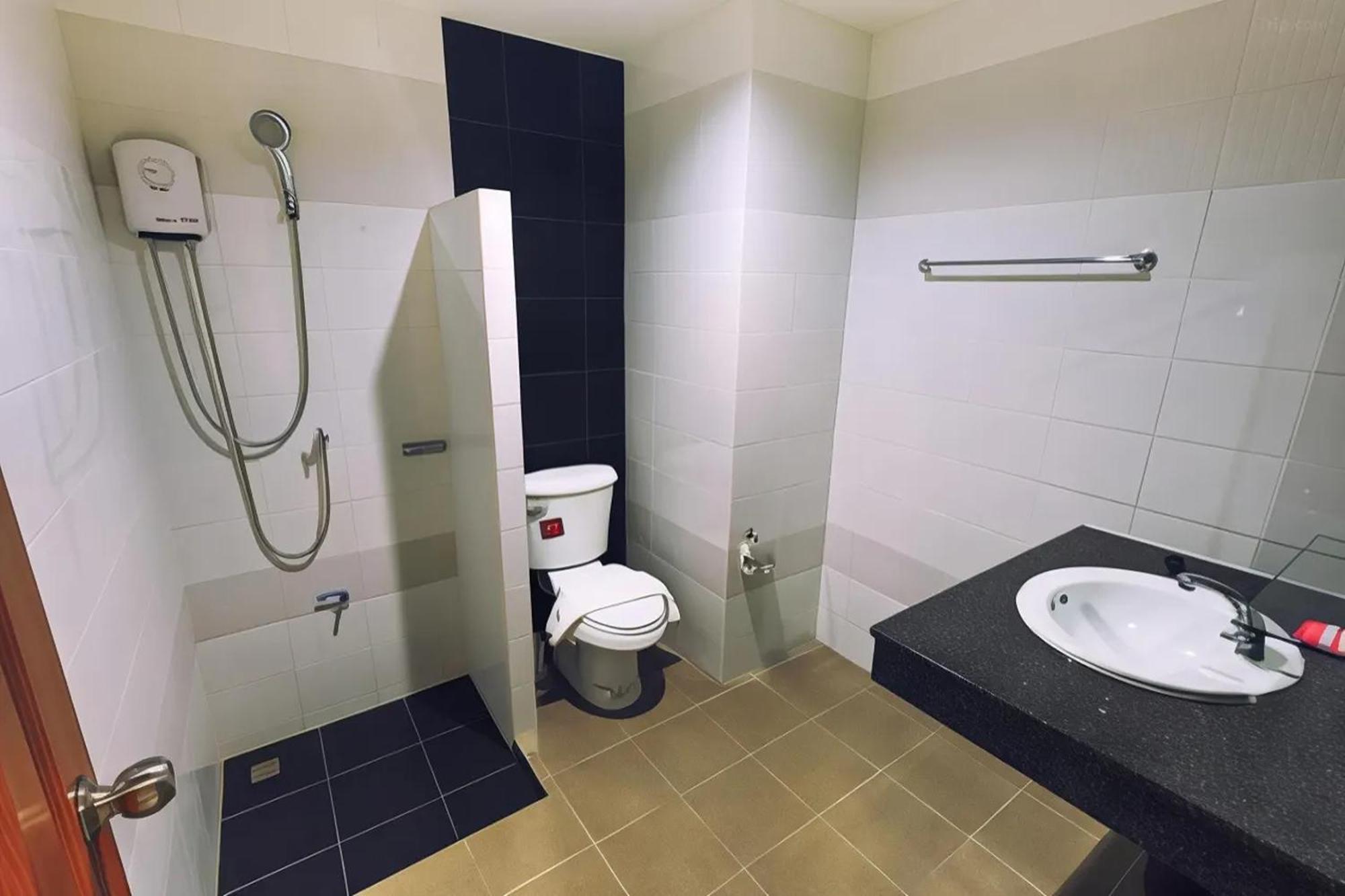 Jj Residence Phuket Town Εξωτερικό φωτογραφία