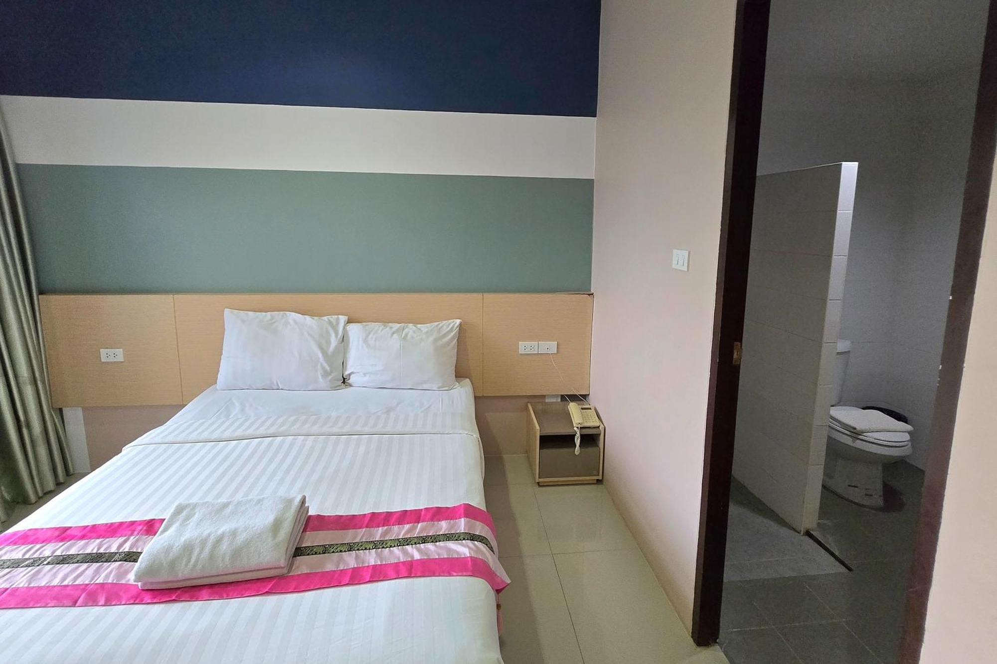 Jj Residence Phuket Town Εξωτερικό φωτογραφία