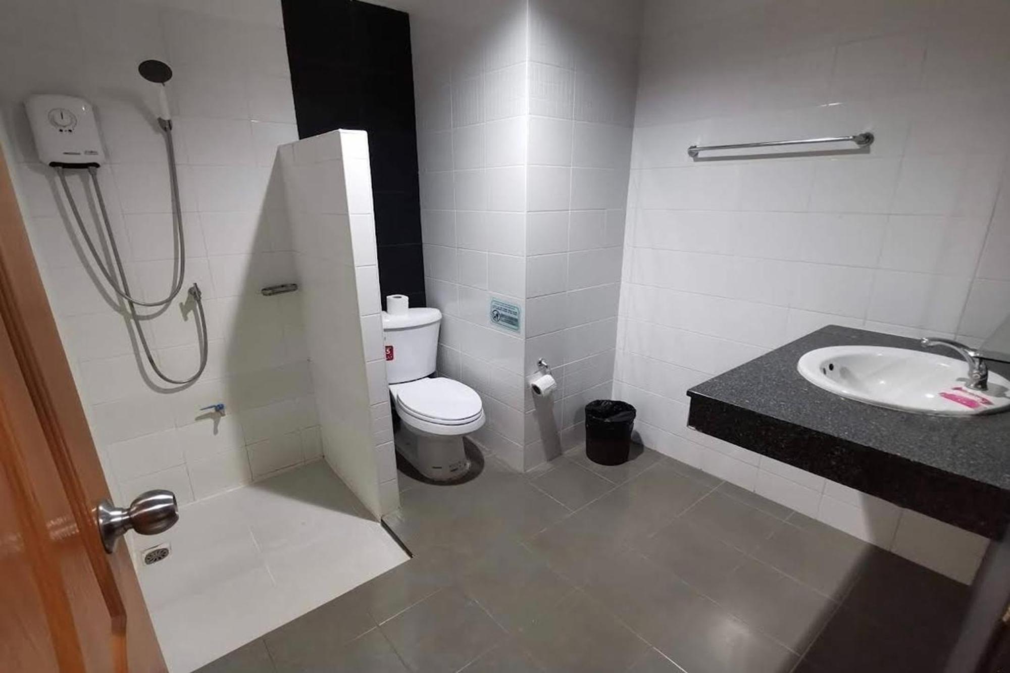 Jj Residence Phuket Town Εξωτερικό φωτογραφία